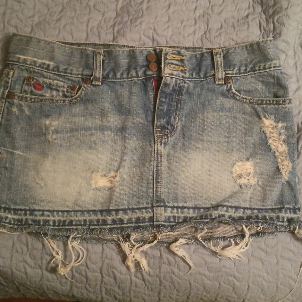 Abercrombie and Fitch denim skirt.  Size 6.